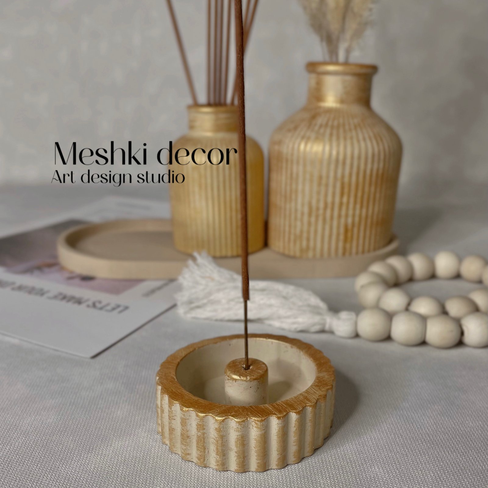 عود سوز کرم طلایی