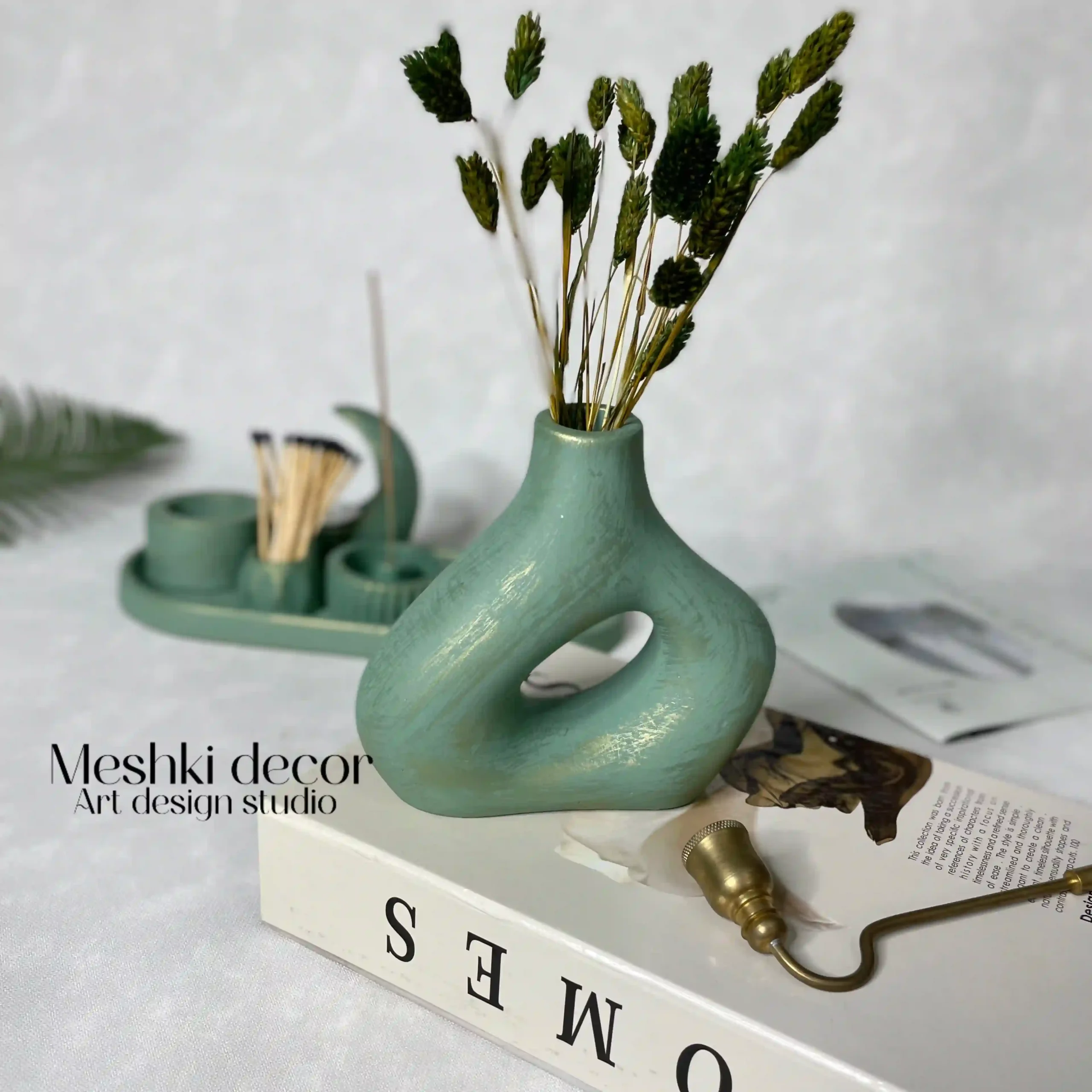 گلدان دفرمه سبز